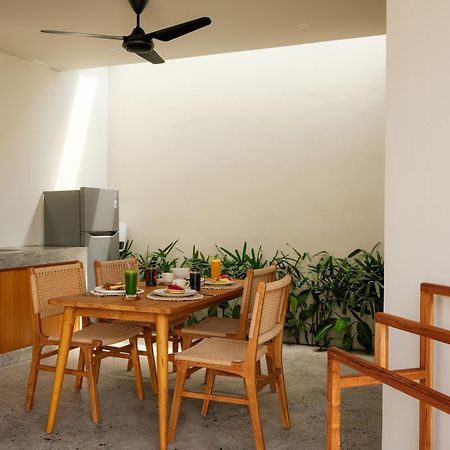 Suku Lifestyle Hotel & Villas Selong Belanak Exterior foto