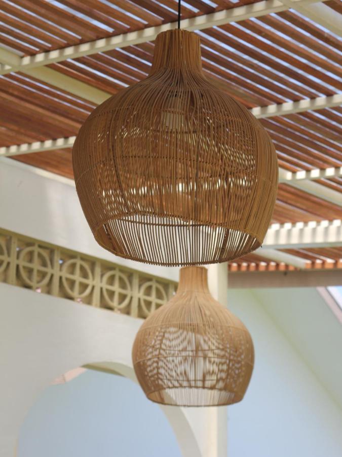 Suku Lifestyle Hotel & Villas Selong Belanak Exterior foto